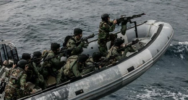 Με τελευταίας τεχνολογίας εξοπλισμό από τις ΗΠΑ οι βατραχάνθρωποι του λιμενικού σώματος